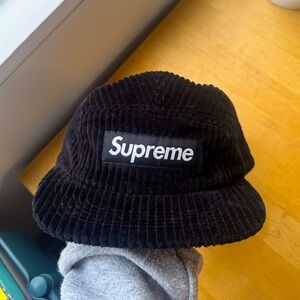 Supreme black baseball cap